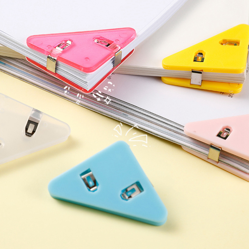 Corner Paper Clip Prevent Books Curling Triangle Book Page Corner Clips Bookmark Students Reading Page Markers Clips EW0072