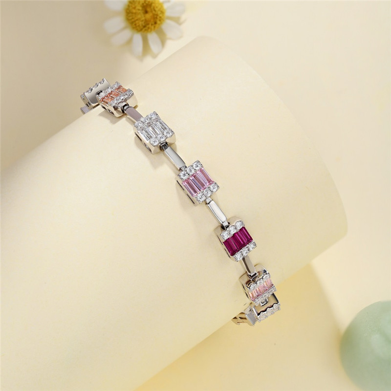 Luxury S925 Sterling Silver Designer Armband Chain For Woman Square Colorful 5A Cubic Zirconia Women Armband Diamond Charm Chains Bangles smycken Presentlåda