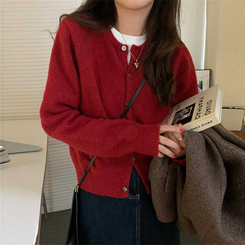 너구리 헤어 여자 2023 봄과 가을 뉴 라운드 넥 짧은 니트 가디건 느슨한 스웨터 겉옷