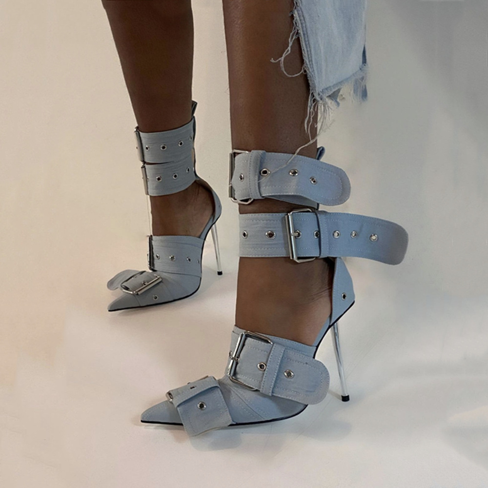 Nieuwe metalen klinknagelgesp-sandalen voor dames Sexy punkstijl puntige holle metalen hoge hak-sandalen