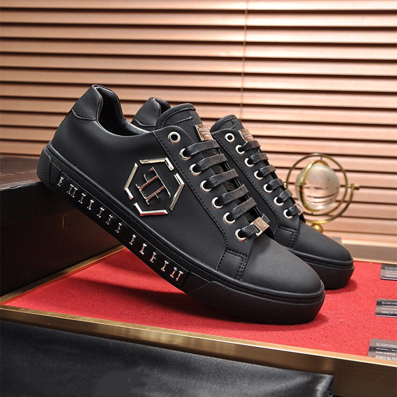 New men casual shoes Designer sutra printing Metal buckle bination Sports shoesss black Mens fashion leisure sports shoess