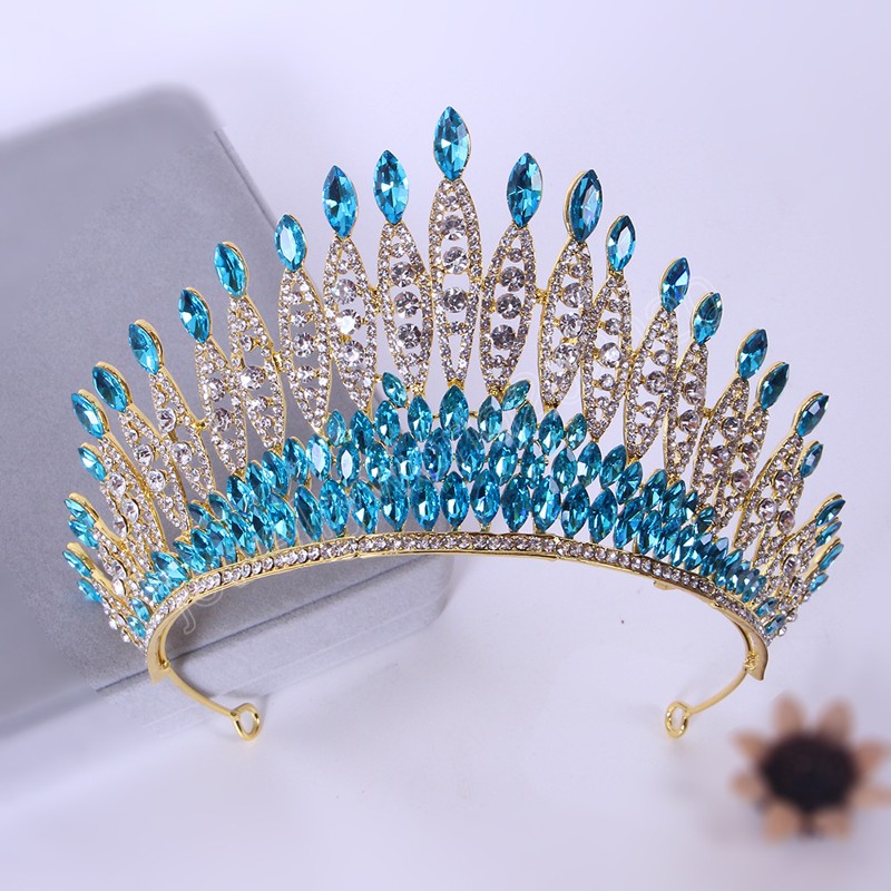 Luxury Sky Blue Crystal Crown Hair Accessories Tiara för kvinnor Bröllop Bridal Red Red Green Rhinestone Crown Hair Jewelry