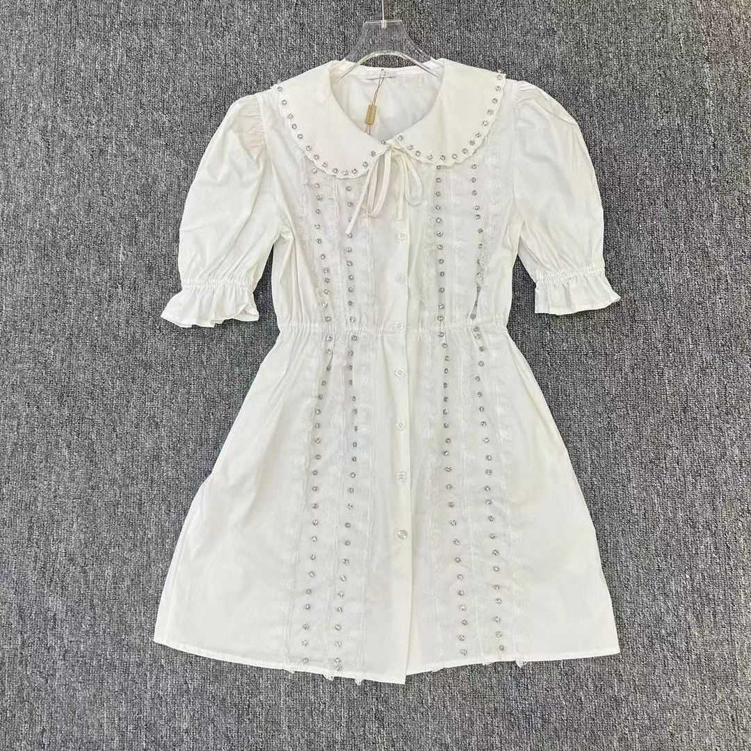 Summer ladies doll collar drill lantern sleeve dress, tweed fabric soft and comfortable, simple and casual version, everyday fashion.