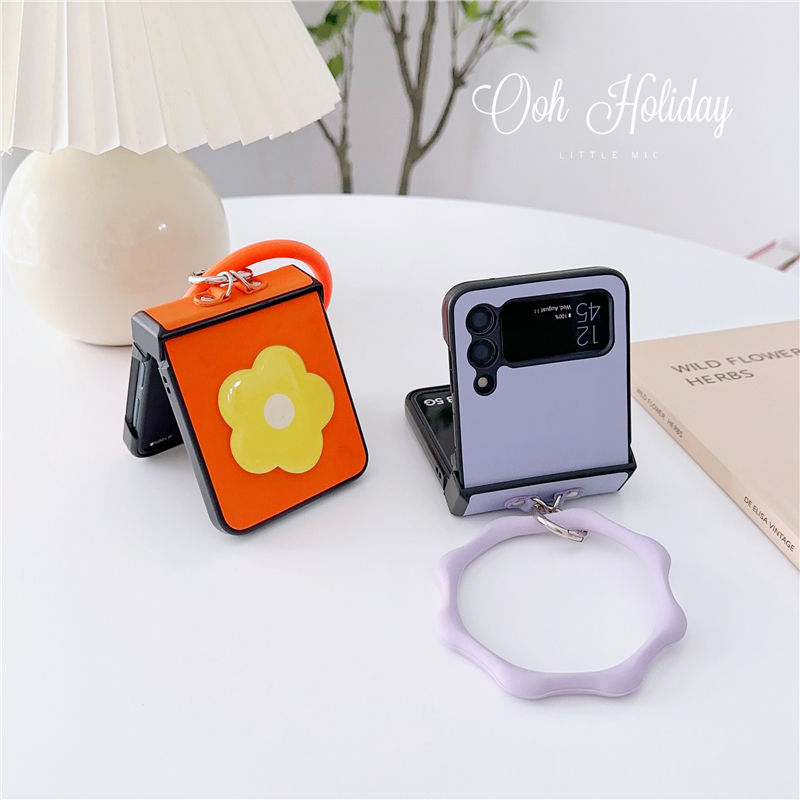 Luxuriöse Vogue-Handyhülle mit Blumendruck für Samsung Galaxy Folding Z Flip3 Flip4 5G, langlebiges Armband, Armband, Lederfaltschale, stoßfest mit Scharnierschutz