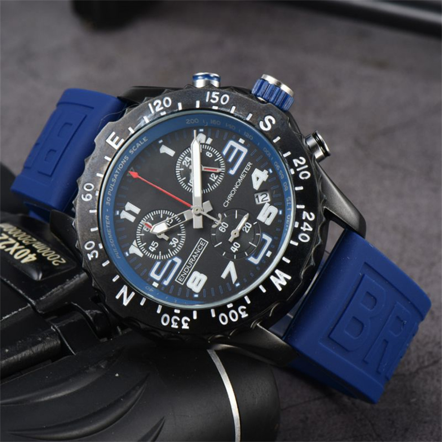 Designer Högkvalitativ Avenger Watch Man Quartz Endurance Chronograph 44mm klockor flera färger Gummiband Glas