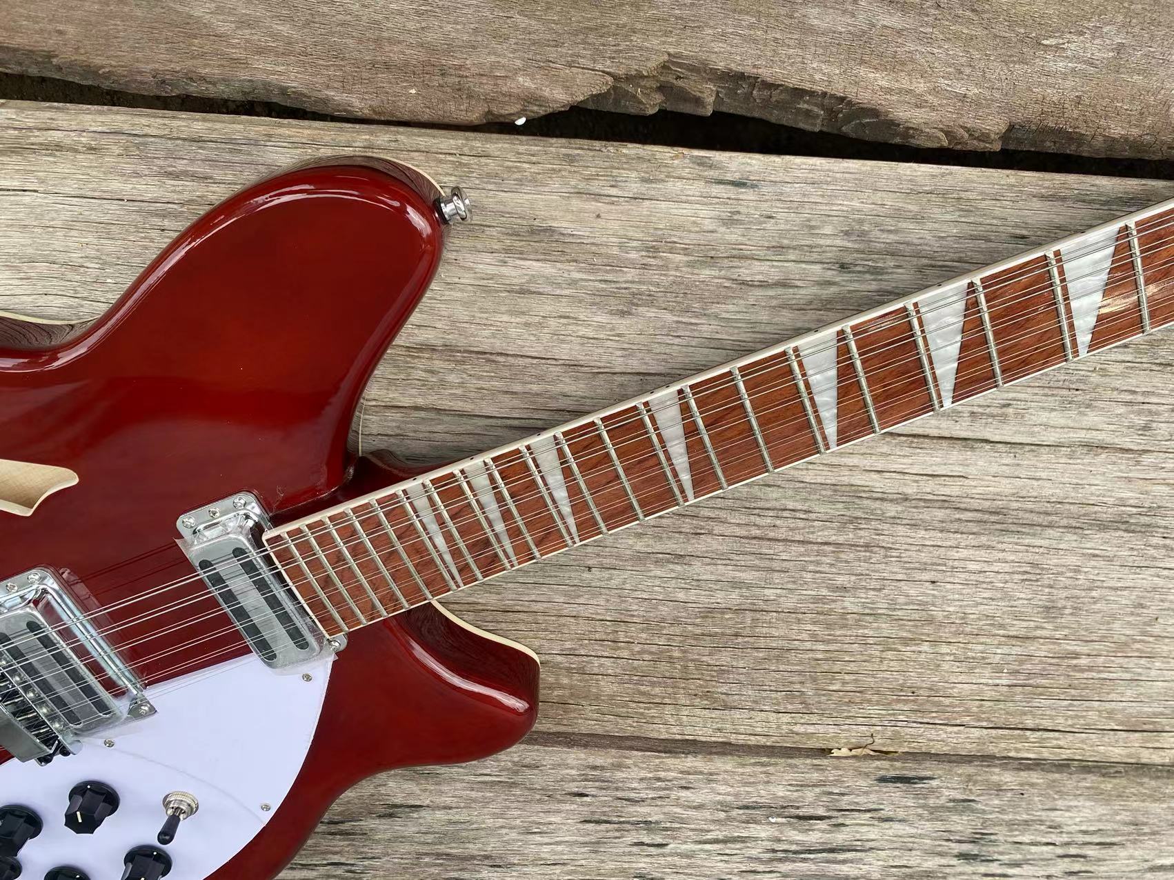 Gorące sprzedaż 12 strun Maple Basswood Electric Gitara Low Voice Custom Rikenbacker dla profesjonalistów Rick Toster Pickups Półdliwe ciało w boci