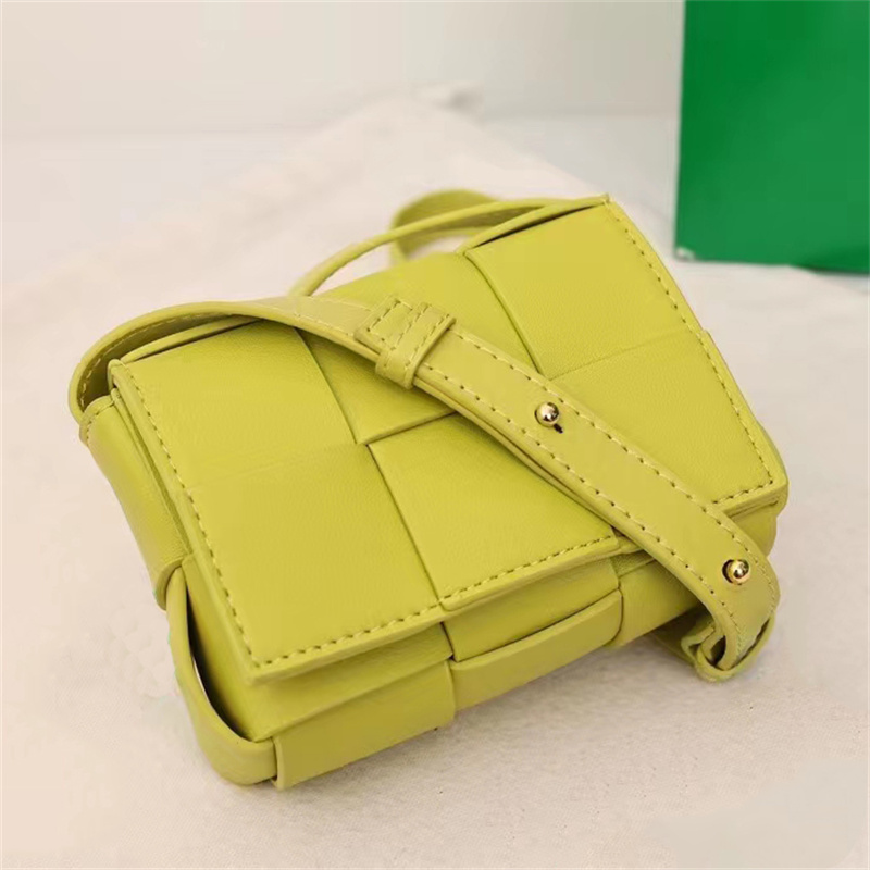 Crossbody bag Women's leather fashion braided armpit square bag braided shopping bag Crochet letter plain back style shoulder bag