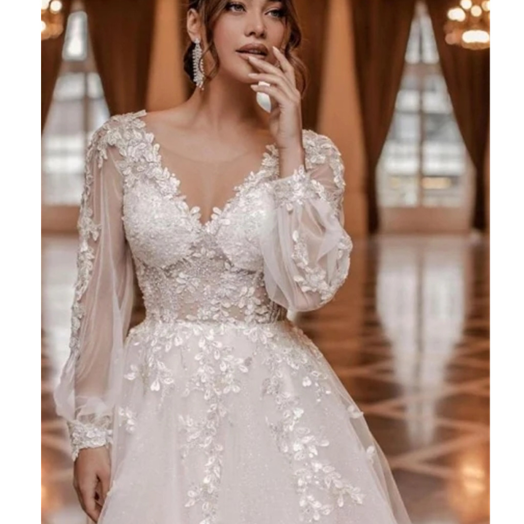 Long Sleeves Lace Wedding Dress Women Illusion Back Appliques Scoop A-Line Bridal Gowns Vestidos Plus Size