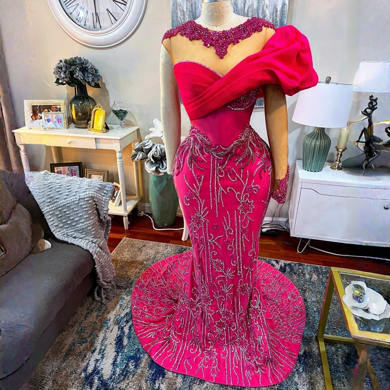 Abiti da ballo Aso Ebi taglie forti Fucsia Una spalla Sirena in rilievo Abito da sera in cristallo scintillante africano Abiti da secondo ricevimento Club Abiti formali robes de