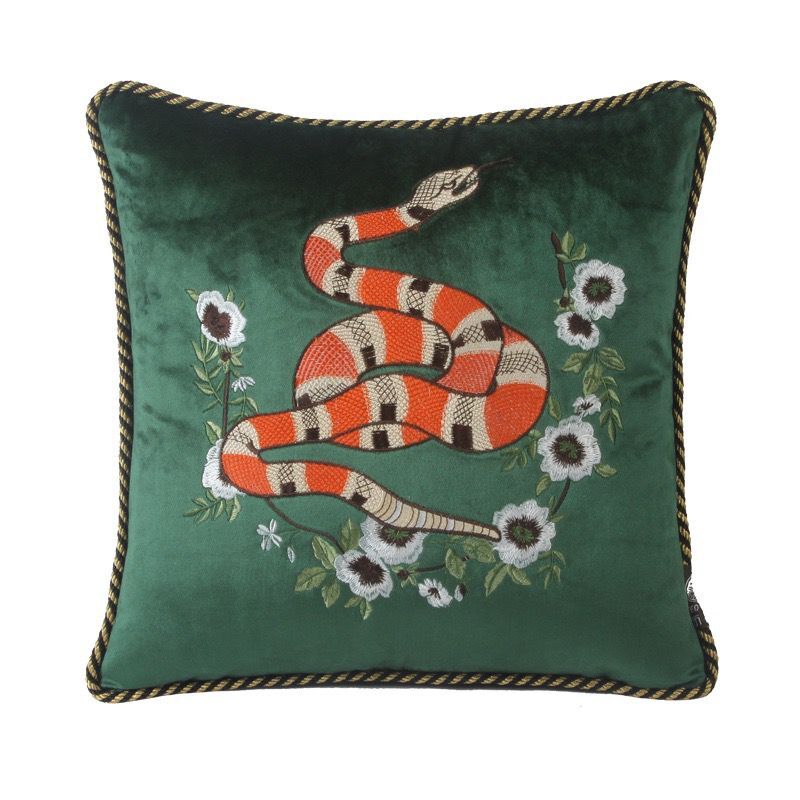 Housse de coussin de taie d'oreiller de signalisation de broderie de concepteur de luxe pour la décoration de voiture à la maison taie d'oreiller de jet de taille pour le cadeau chaud festif décoratif d'intérieur