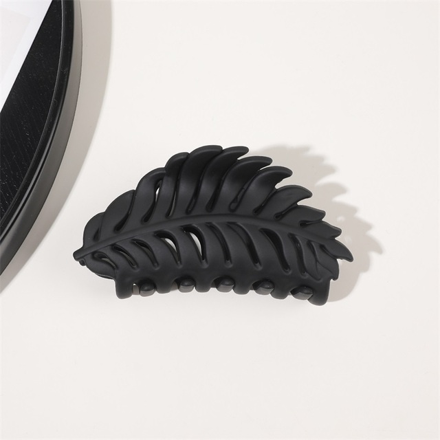 2023 New Hair Claws Women Personality Leaf Shape Hair Hair Clips 다채로운 단색 발톱 클립 여자 머리 액세서리 헤어 클립 선물