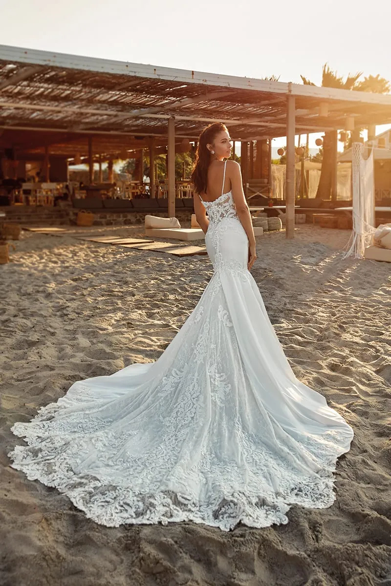 Abiti da sposa sexy senza spalline Boho Sirena Applicazioni in pizzo Abito lungo da spiaggia estivo Abiti da sposa aderenti 2024 Abito da sposa bohémien