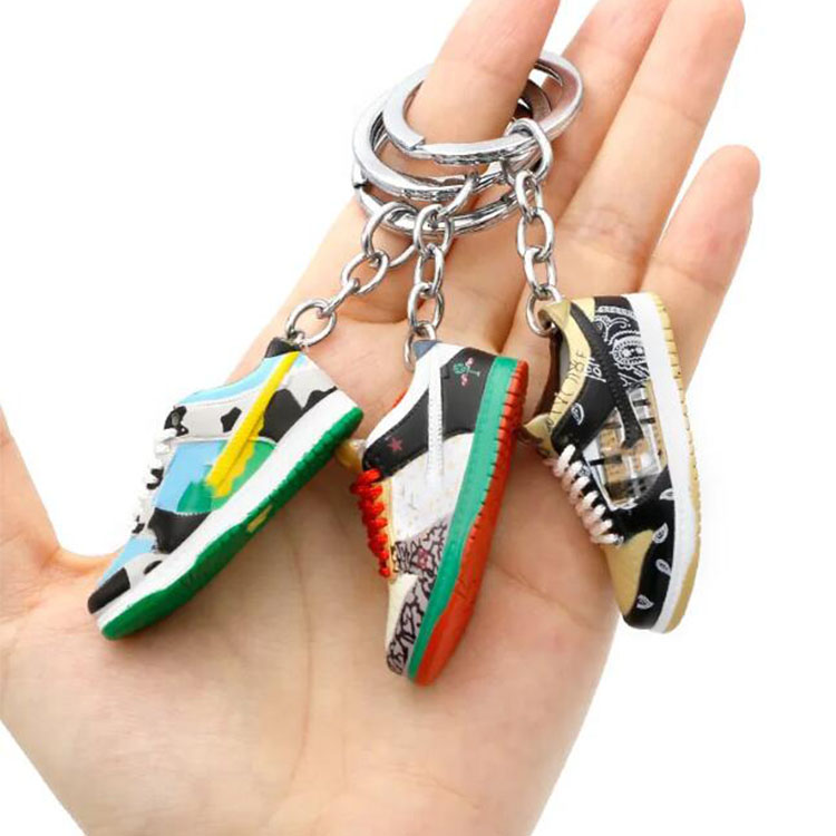 Hot 3D Mini Sport Shoe Mold Keychains Bag Car Pendant Fashion Designer Key Chain Decoration Party Gift