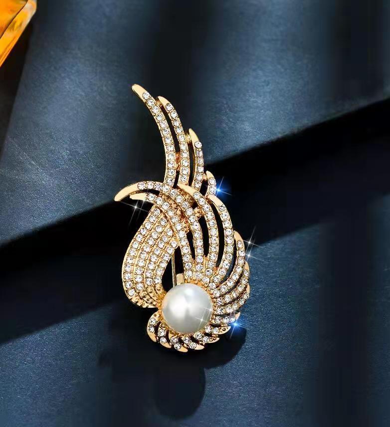 Moda broszka broszki kwiatowe broszki dla kobiet luksusowe kryształowe biżuterię stałą ubrania szpilki Sweter Płaszcz Ubrania Akcesoria