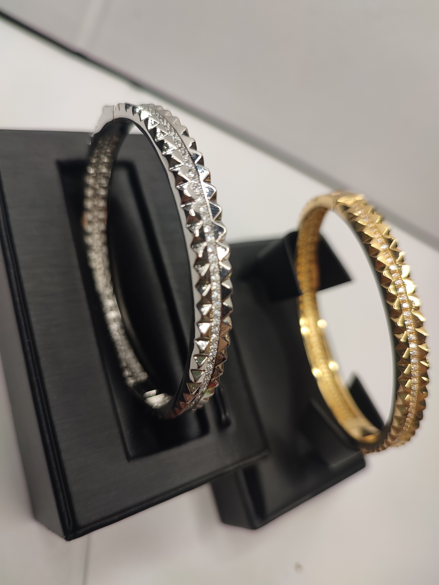 Love Gear Wheel Armband Designer Armband Mens Bangle smycken Platerade guld silver av hög kvalitet smycken unisex mode diamant för män kvinnor fest bröllopspresent