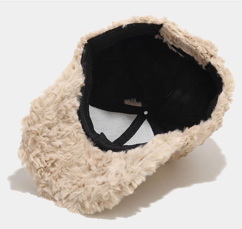 Bollkåpor Vinter varm baseballmössa för kvinnor päls blandade hattar Hip Hop Solid Thicken Tide Kvinnlig Autumn Plush Hat DF313