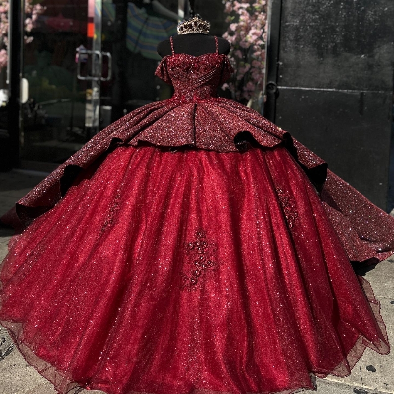 Wino czerwony błyszcząca sukienka Quinceanera z ramiona xv sukienka para eventos eventole Applique Sweet 16 Princess Vestido de 15 Quinceaneras