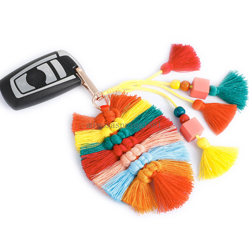Personlighet Böhmen Charm Tassel Keychain för kvinnor Girl Car Bag Hanging Key Chain Jewelry Handvävd bomullstassning Keyring
