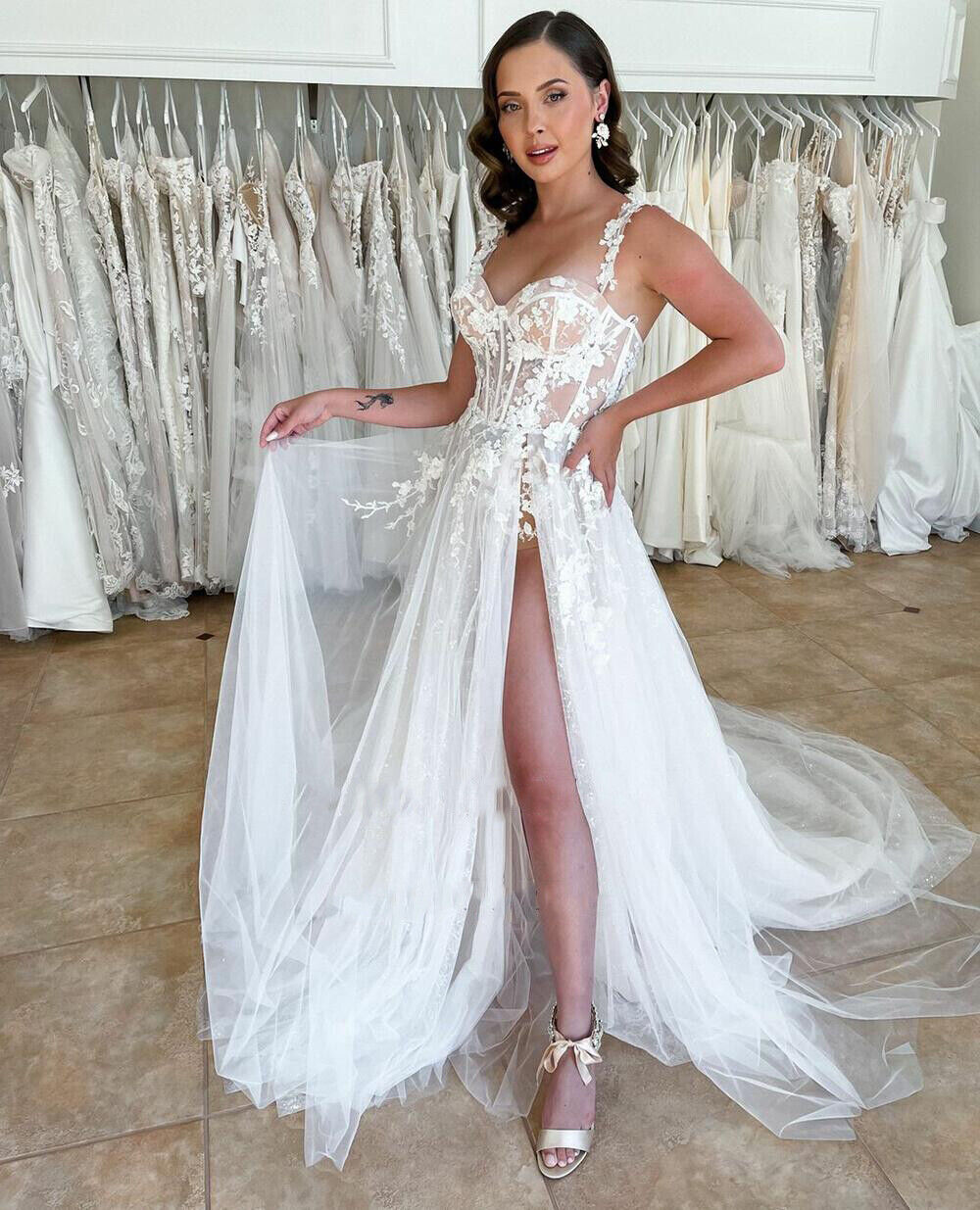 Zachodnia wiejska koronkowa koronkowa bohemijskie sukienki ślubne romantyczny tiul linia arabska aso ebi plus size soli solids sexy uda podzielone paski spaghetti vestidos cl2870