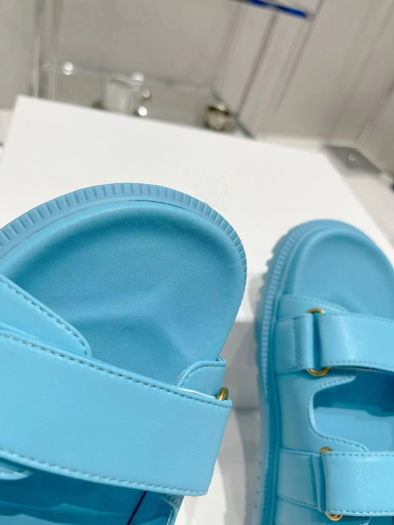 Luxury Designer shoes Women Slippers Sandals Brand flat shoes Sandals Real Leather Slide Casual Shoes Sneakers beach slippers with box free ship