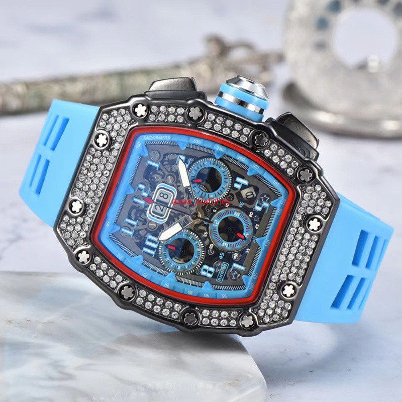 2023 Edição limitada relógio de diamante de 6 pinos Data automática Top da marca de luxo de luxo Função completa Quartz assistir Silicone Strap R