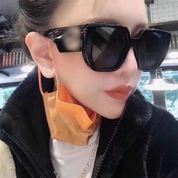 2023 New luxury designer Family G large frame sunglasses women's ins net red same fashionable color block plate Sunglasses men GG0956