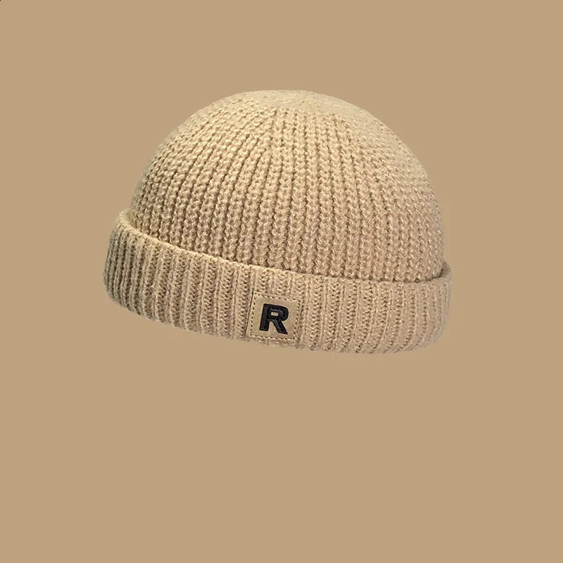 Berretti Cappelli Tinta unita Caldo lavoro a maglia Berretto bambini Autunno Inverno R Lettera Berretti di melone bambino Coreano Casual Ragazzi Ragazze Cappello senza tesa Beanie 231102