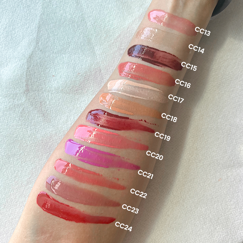 NO Logo Nouvelles ventes chaudes en gros Multicolors Premium Luminous Lip Glaze Longue durée Vegan High Pigmented Lip Gloss Acceptez votre logo Étiquette privée personnalisée