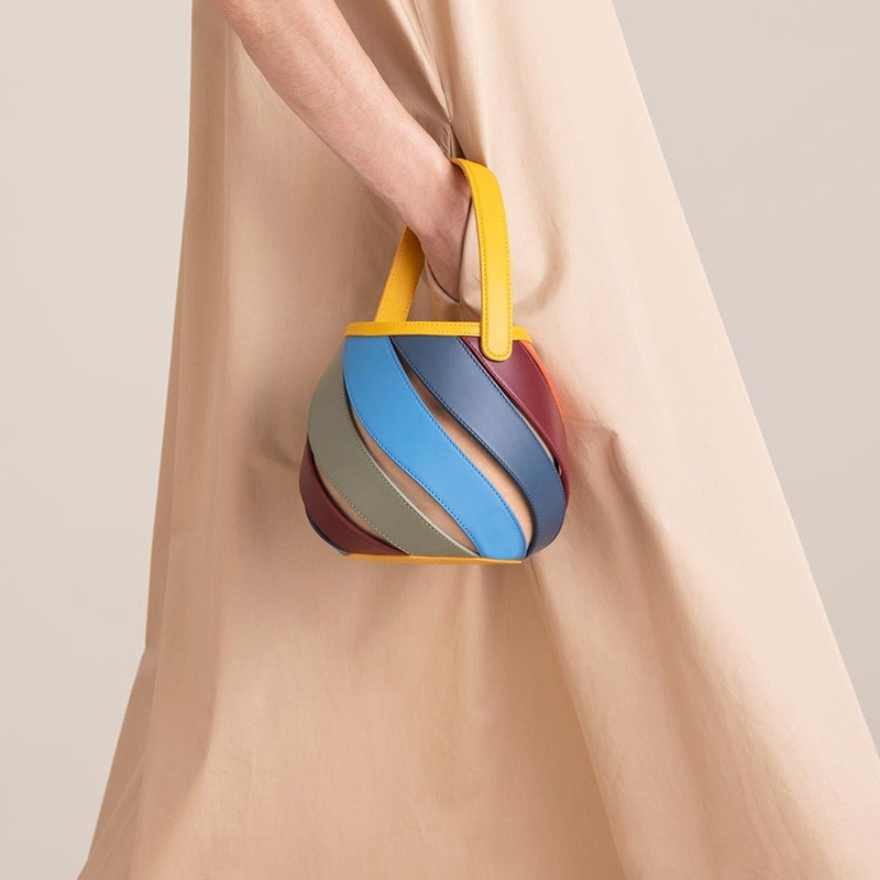 2023 New geometric splicing bucket bag cylinder type shoulder bag trend color handbag