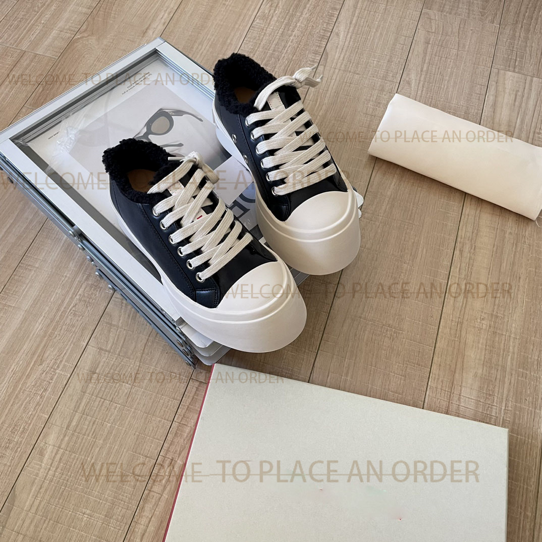 Designer Casual Schoenen Dames Nieuwe Loafers Modieus Veelzijdige Sneakers Luxe Merk Platform Schoenen Klassiek Zwart Wit Veterschoenen