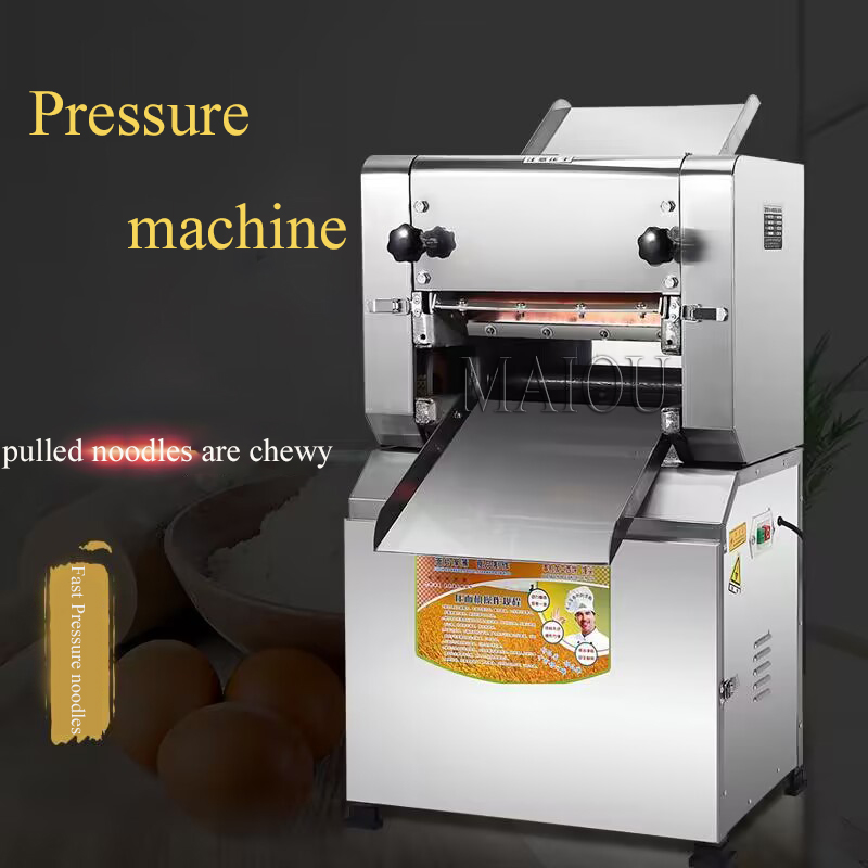 Machine de nouilles à rouleau vertical commercial à haute efficacité / épaississement en acier inoxydable 300 Machine de pétrissage de pâte à pression