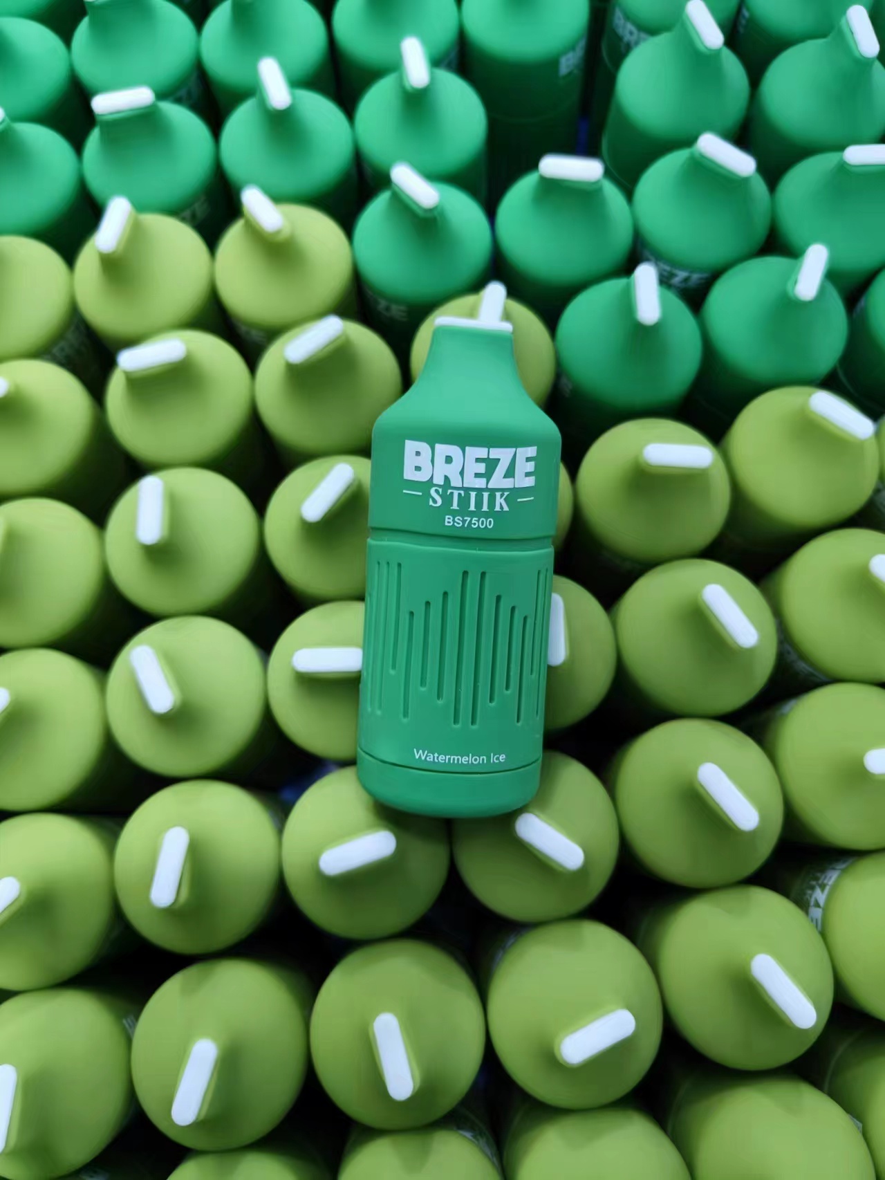 Orijinal Brezz Stiik BS7500 Puf E Sigara 80mg Tek Kullanımlık Vape Kalem 650mAh Şarj Edilebilir Pil 12% 5 kapasite 16ml. Juicy Peach Buz