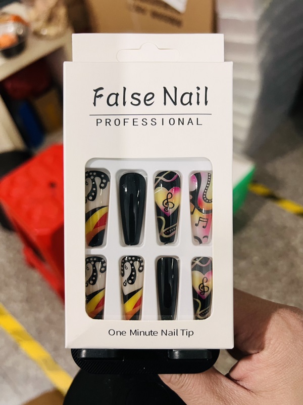 Pressione as unhas Luxo Fake Unhel Ballet A da pontuação colorida mostra o temperamento Long Wear Armadura Removível Página de unhas Falsa com cola e esfregar