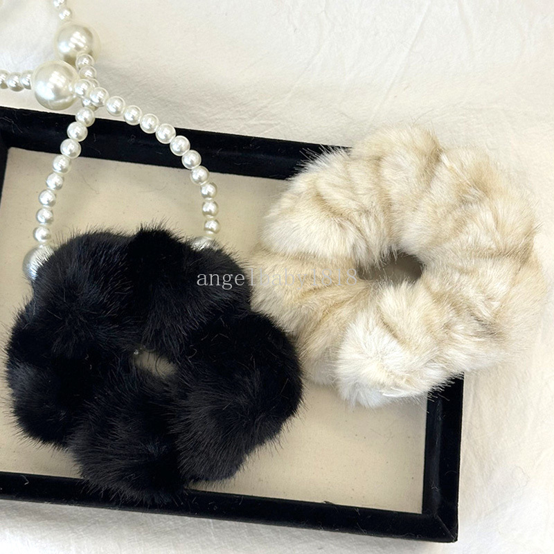 Plush Scrunchies Elastic Hair Ring Winter Woman Fluffy Faux Fur Hair Band Autumn Girls Fashion Head Prydnad Mjukt hårrep