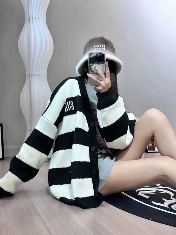 Women's Knits & Tees designer luxury M 23 autumn/winter new lazy style letter embroidery black and white striped contrast loose knit cardigan E6SL