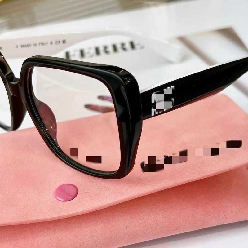 Okulary przeciwsłoneczne projektant Miao Miu Flat Mirror Glasses, żeńska twarz wyświetlacza, małe i przezroczyste 06VV moda przeciw niebieska lekka dekoracyjna czarna płyta rodowa gqoo