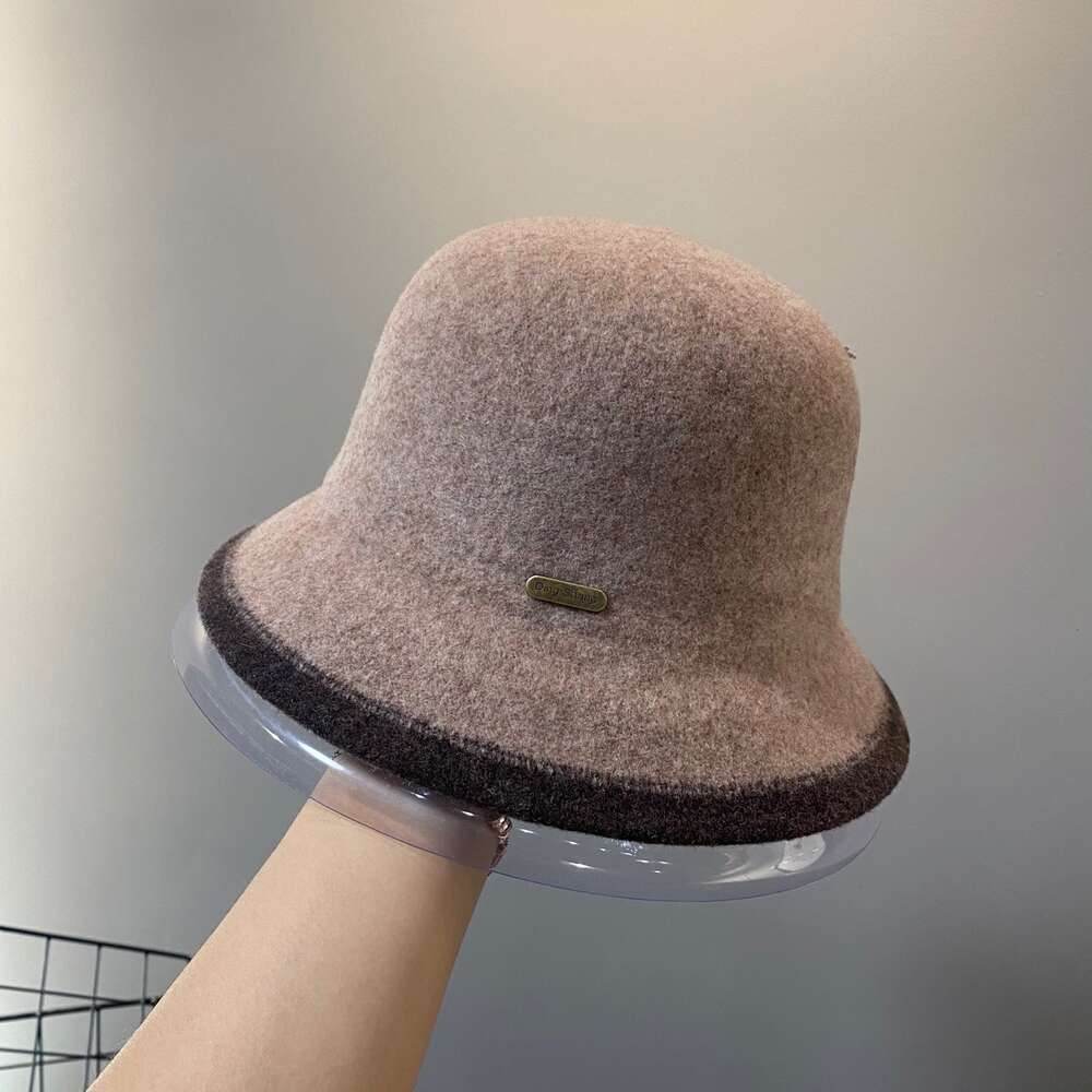 女性の秋と冬の新しいダブルカラーソフトフェルトフィッシャーマン汎用性のあるニットスプレッチウール盆地帽子