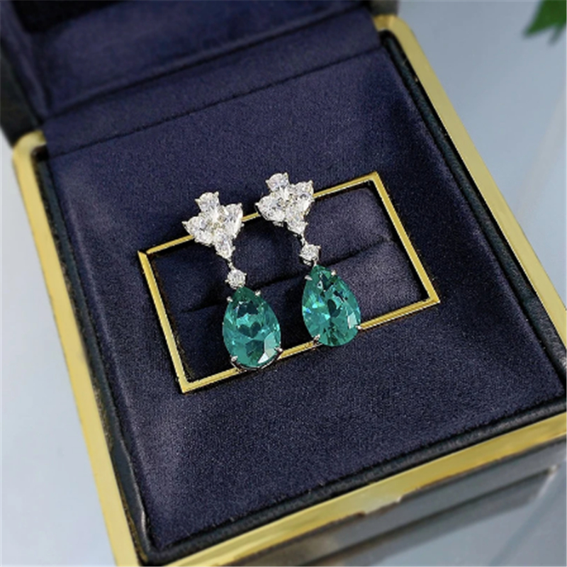 Handgemaakte Emerald Diamond Dange Earring 100% Real 925 Sterling Silver Sieraden Betrokkenheid Bruiloft Druppels voor vrouwencadeau