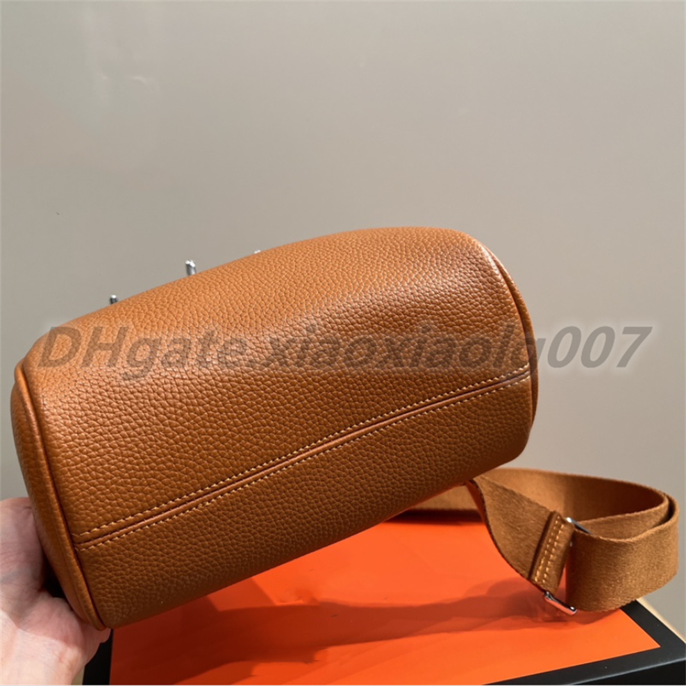 fashion High quality new women's leather waist bag shoulder strap bag crossbody bag solid color classic men's and women's handbag shoulder bag Cross Body