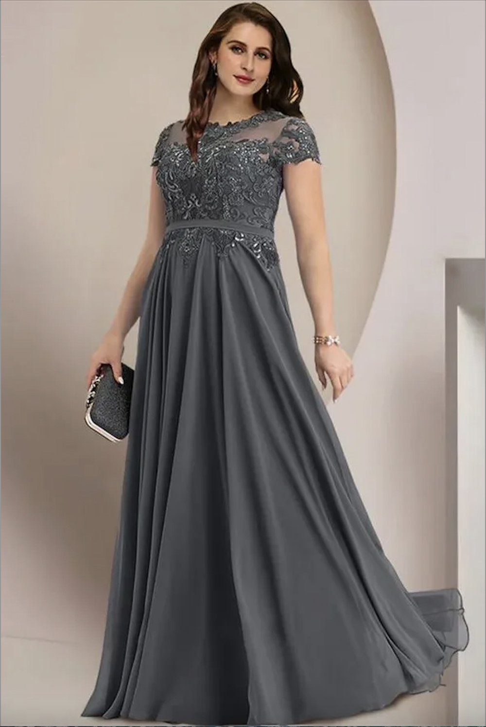 Vintage Dark Grey Mother Of The Bride Dresses Sheer Neck Appliques Cap Sleeve A Line Plus Size Evening Prom Gowns Custom Made