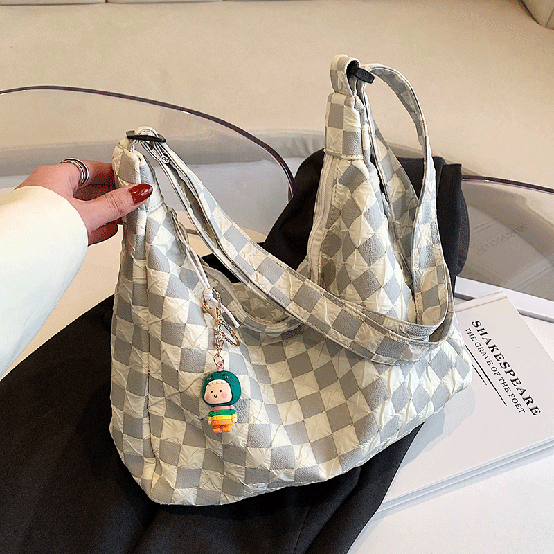 Small Design Bag for Women 2022 New Fashion Plaid Versatile Crossbody Bag Large Capacity Popular One Shoulder Tote Bag