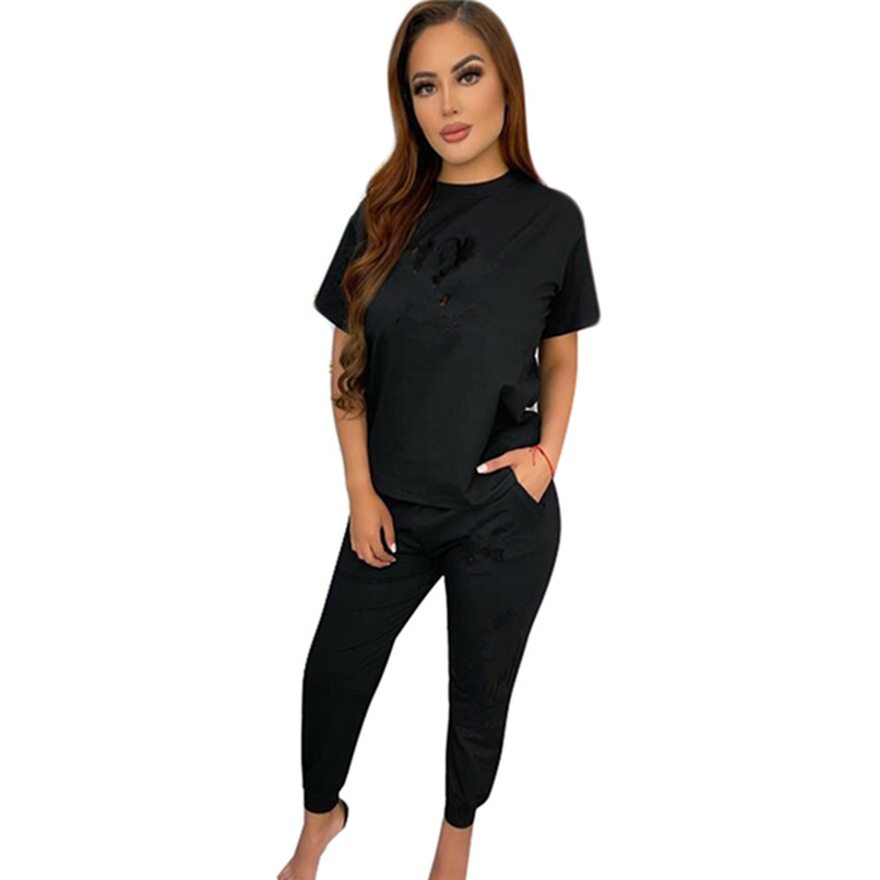 2024 Designer Jogger Costumes Femmes Survêtements Tenues d'été 2X T-shirt à manches courtes et pantalons Deux pièces Ensembles Casual Imprimer Sweatsuits Sportswear Grossiste 8856-V