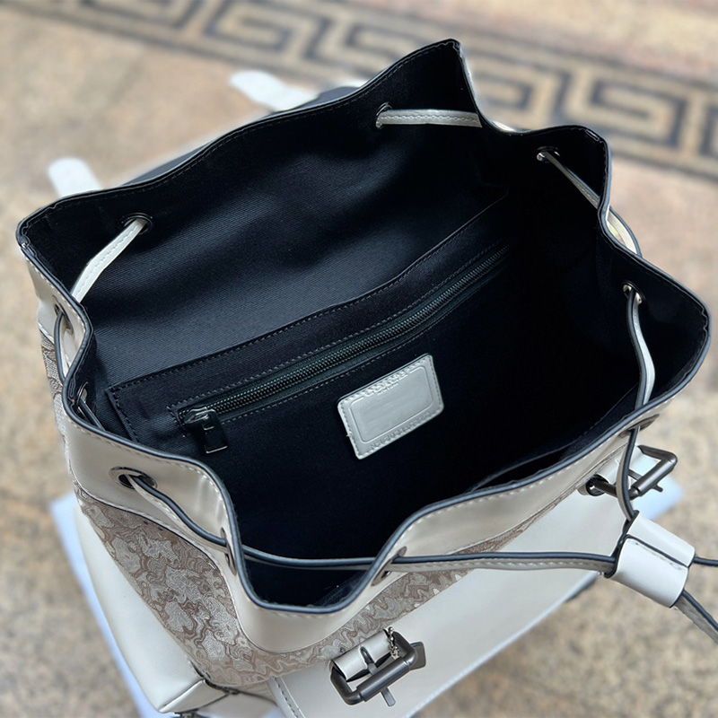 diseñador de lujo mochila bolso carta diseñador mochila de lujo de gran capacidad Temperamento bolsa de senderismo mochila de regalo versátil Material Estilos de cuero bueno