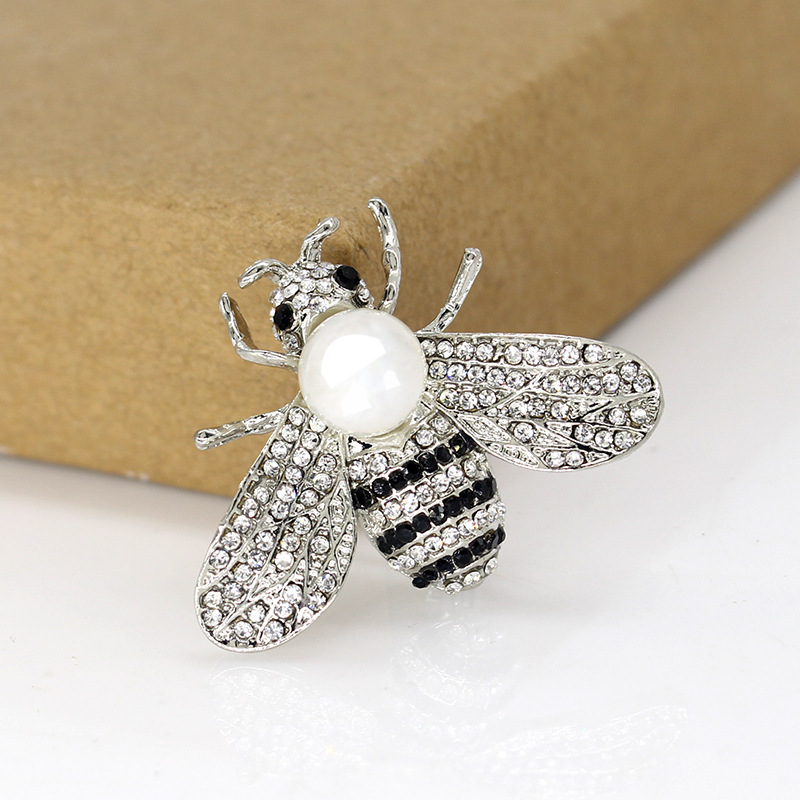 Set di diamanti alla moda Spille ape Spille da donna Perle di calabrone Spille di insetti Corpetto Spilla da colletto da uomo Accessori di gioielli