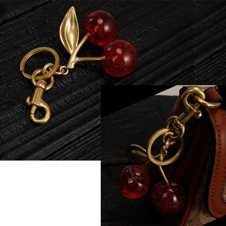 Keychain Crystal Cherry Styles Red Color Women Girls Bag Car Pendant Fashion Accessories Fruit Handväska Dekor