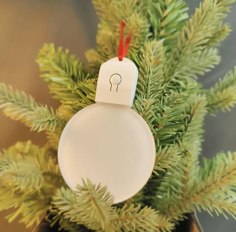 Adornos de luz de bulbo acrílico redondo en blanco de sublimación de 2,76 pulgadas con cuerda roja sin batería Adorno de árbol de Navidad SN6286