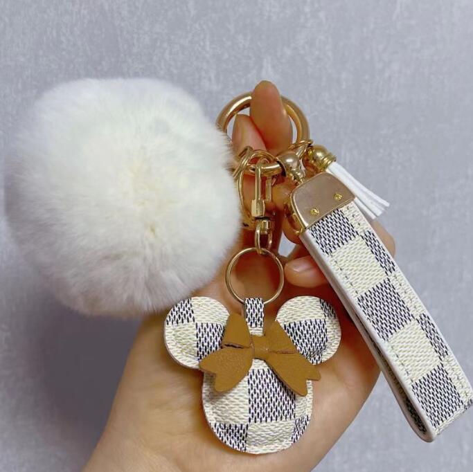 Newleather Keychain Designer Keychain Buckle Rabbit Hairball Cartoon Plush Cute Car Keychain Men's and Women's Bag Pendant Accessories