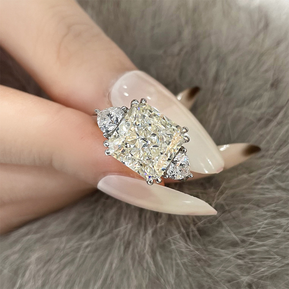 Ценный Radiant Cut Moissanite Diamond Ring 100% Реал 925 стерлингового серебряного обручального обручального обручального кольца для женских ювелирных украшений