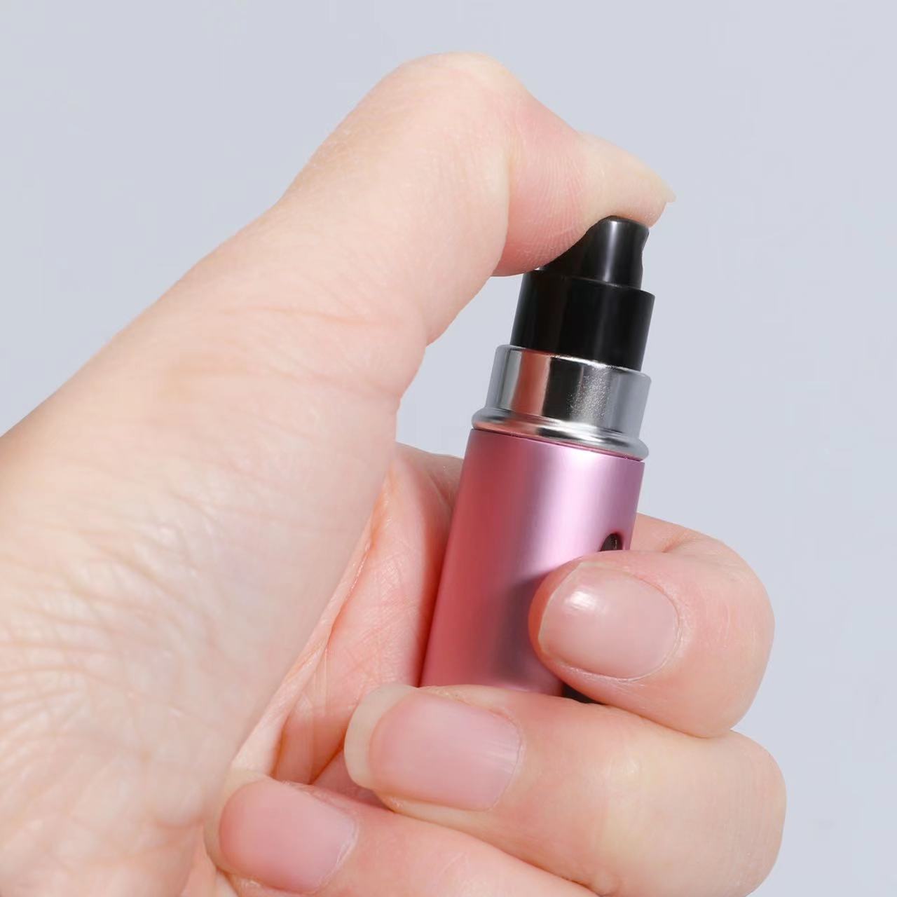 Travel 5ml portable mini refillable perfume atomizer spray bottle self-filled inner glass aluminum perfume spray bottle wholesale