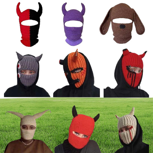 Casquettes de cyclisme Masques Halloween Cornes drôles Chapeau tricoté créatif Bonnets Chaud Couverture complète Masque de ski Chapeau coupe-vent Balaclava Chapeau fo3901646